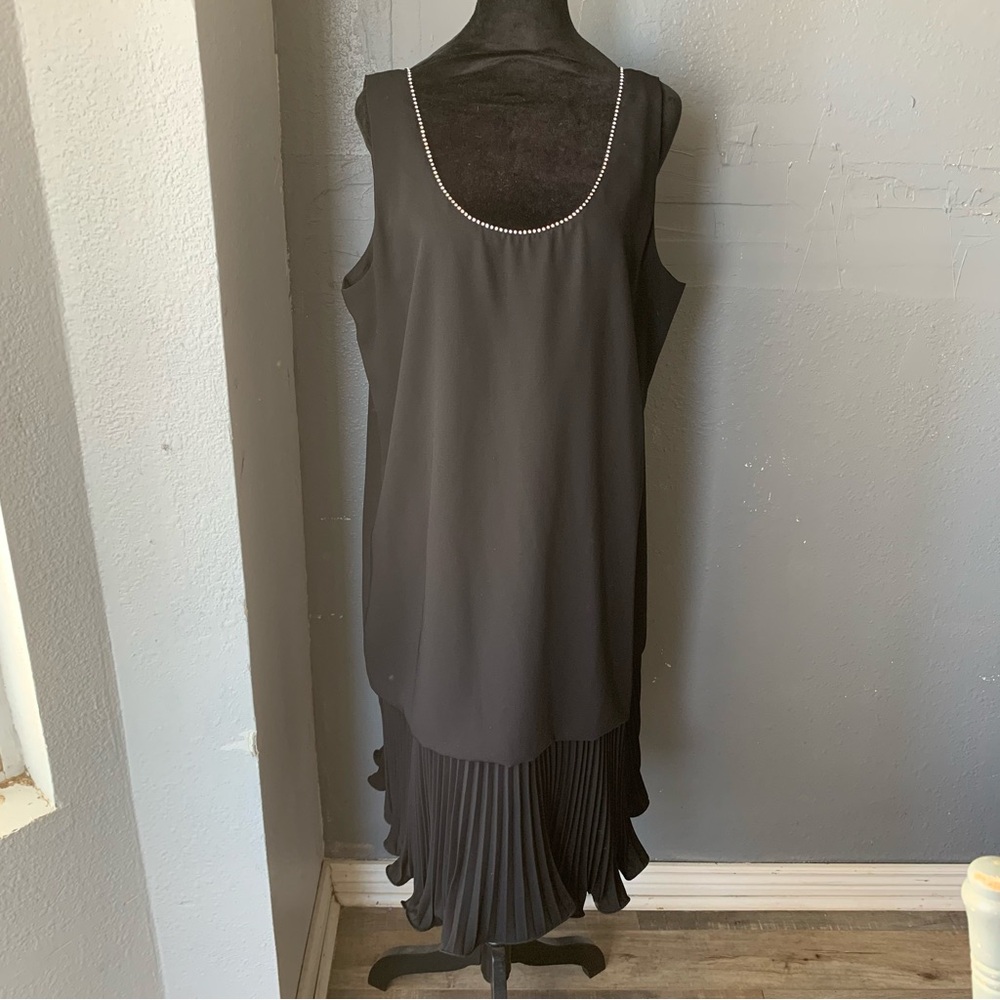 Vintage 80s Black ILGWU Drop-Waist Pleated Beaded Neckline Dress – L/XL